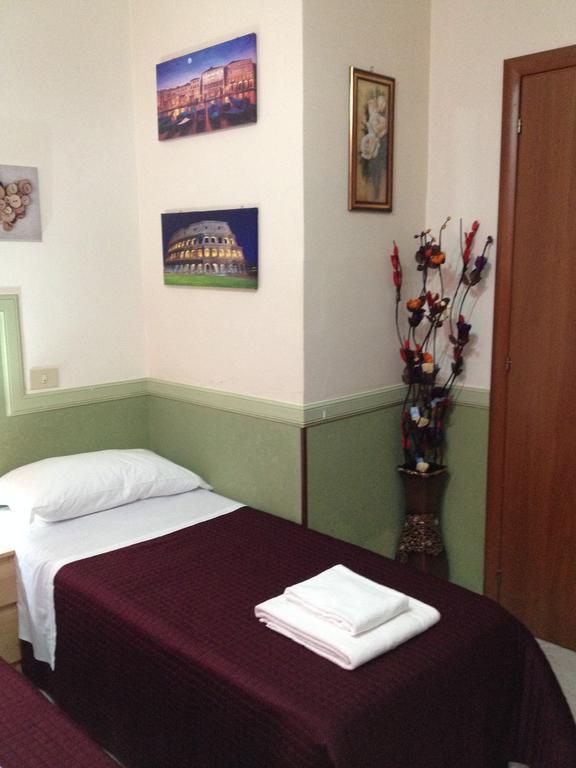 Rome Rainbow Guest House Zimmer foto